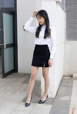 [YMS siri] Vol 072 Model kaki Yi Ming stoking gambar kaki yang cantik[47P]