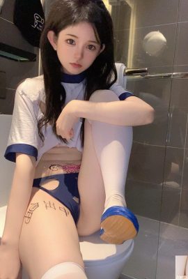 Selebriti Weibo gadis loli yang berwajah tinggi[倦倦喵]Tunjukkan wajah anda dan sesuaikan (74P)