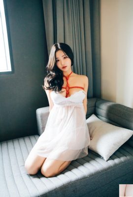 [YeonYu] Gadis Korea itu sangat cantik dan mempunyai susuk tubuh yang garang (37P)