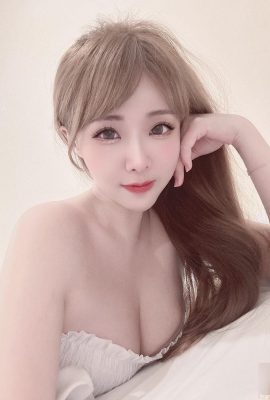 Kekasih “Zhang Xiaorou” dengan payudara yang cantik berwarna putih dan lembut, dan matanya penuh dengan alur dalam yang menarik perhatian yang akan pecah (10P)