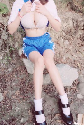 [koleksi internet]Gadis Weibo Ma Susuyo pergi keluar dengan pakaian seragam sekolah[20P]