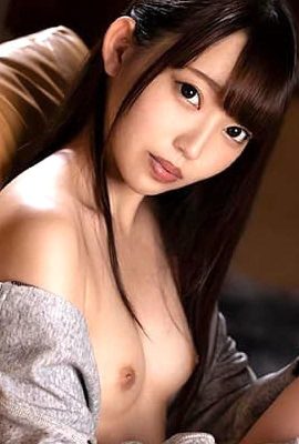 Aina Hayashi, seorang gadis cantik langsing dengan muka bayi dan payudara kecil berkrim semasa seks penembusan mentah (20P)
