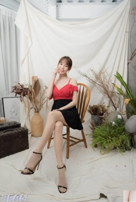 (Bab tambahan tentang kaki yang cantik) Model kecantikan berkaki panjang Cai Yixin & Chen Qiaowen mempunyai kaki yang cantik dengan kasut tumit tinggi (27P)