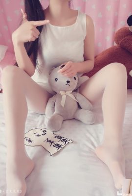 (Dikumpul daripada Internet) Gadis Weibo Xia Moguo mempunyai tangan, kaki dan bibir merah (27P)