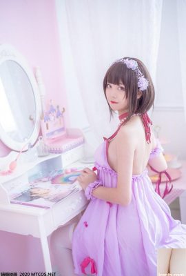 Model muda Sonoko menunjukkan susuk tubuhnya yang sempurna dalam foto menawan dirinya dalam kimono berwarna-warni + skirt suspender merah jambu di dalam bilik peribadinya (32P)