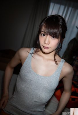 (Suzumura Aya) Dewi terbaik dengan payudara yang montok dan cantik serta senyuman yang cerah sungguh menakjubkan (20P)