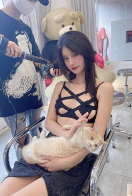 (Dikumpul dari Internet) Model cantik XiuRen ialah A'Zhu “Baru cuci rambut” (31P)