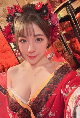 Gadis cantik tahap malaikat “Catherine Tingyi” menunjukkan payudara besarnya dengan murah hati! Membuat orang jatuh cinta(10P)
