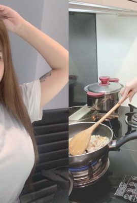 “Teman wanita manis” Han Ji-eun Seluar dalam renda Nancy menampakkan “pinggang putih”nya dan dia memasak seksi untuk memberi makan kepada anda (13P)