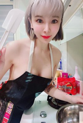 Tukang masak kecil seksi “Arashi Ji Xiaolan” apron bogel menunjukkan payudara sisi (10P)