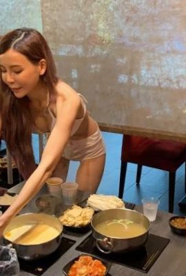Restoran periuk panas cuba menarik lebih ramai pelanggan dengan menaik taraf periuk susu bikini secara percuma!  ~Zheng Qi Kami (12P)