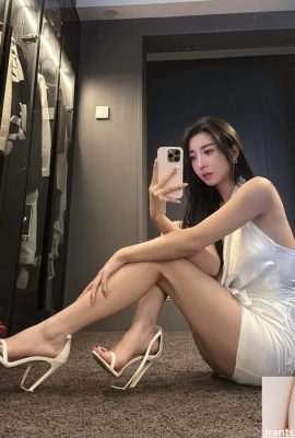 Jika anda mempunyai kaki yang cantik, jangan memakai stoking