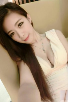 Payudara 32D Madou~Xiaoqing Laura Ku~Beg anduh berongga, hanya memakai seluar dalam seksi di dalam untuk mendedahkan bebolanya yang montok (73P)