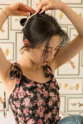 Model Cina Set Foto Peribadi Tubuh Gadis Cermin Mata PKG (2021.08.02)-03 (107P)