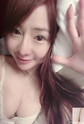 Gadis Madou 34D yang seksi~T (Tiffany Chen)~hanya memakai seluar dalam dan bantal (40P)