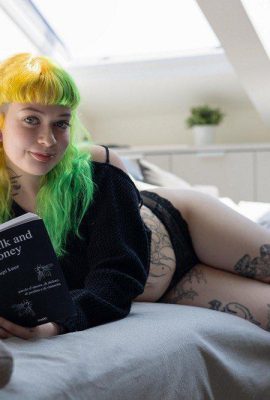 (Suicide Girls) 07 Nov 2024 – Missacidula – Warna Cerah (52P)