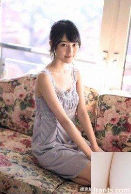 (Nogizaka) Erika Ikuta (19), seorang wanita muda yang serius, sangat popular dengan penampilan buku fotonya (24P)