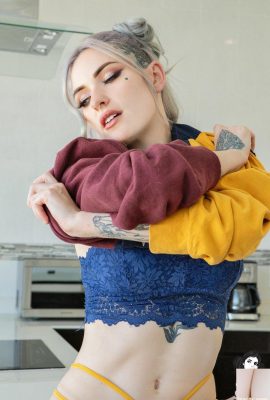 (Suicide Girls) 08 Nov 2024 – Torro – Juicy (49P)