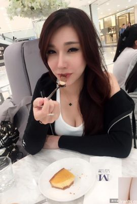 Gadis kekasih~Zhang Xiaoyu~makan kek berpotongan rendah dan mendedahkan alur yang dalam (27P