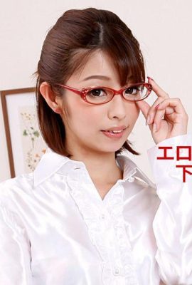 (Sasaki Yuki) Teman wanita saya comel berkaca mata dan disentuh serta-merta (63P)