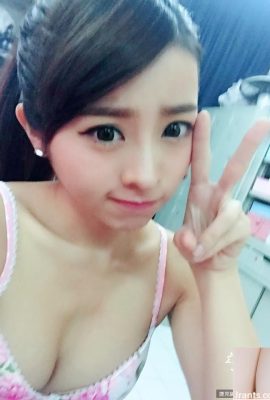 Faedah Tahun Baru! Gadis cantik Zhang Yaojiu berkongsi foto seluar dalam seksi (18P)