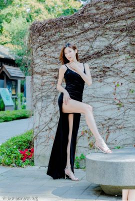 (Beauty Legs Extra) Model kecantikan berkaki panjang Kim Yoon-kyo dengan belahan tinggi, skirt panjang, kasut tumit tinggi dan kaki yang cantik (41P)