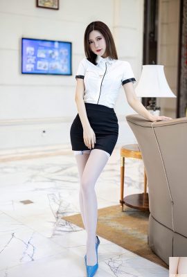 Kirika Carina’s Sexy White White High-End Hip-Packing Skirt menggoda Pose Coquettish Beautiful Housekeeper (19p)