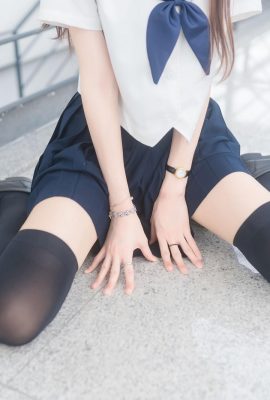 (Arnab bermain dengan filem)-medan berbentuk m (40p)