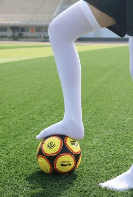 (Arnab bermain dengan filem) – ini bukan bagaimana bola dimainkan (40p)