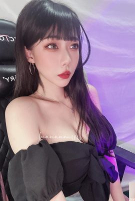 “” Payudara yang jahat dan cantik itu menarik (22p)