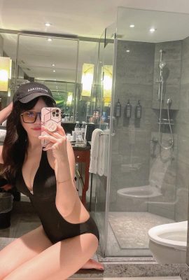 “Tingyin” gadis berambut panjang dan kacak dengan pakaian rendah menjadikan netizens kelihatan panas (25p)