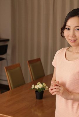 Kuroba Miri: Wanita Berkahwin yang ingin memenuhi keinginannya dengan seks mentah dan creampie (27p)