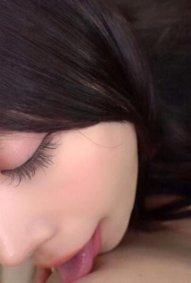 Ozaki Erika: Seorang wanita yang dikhabarkan yang bertemu dengannya, kehidupan seharian di mana lelaki ditipu oleh handjobs dan blowjobs yang melampau … (21p)