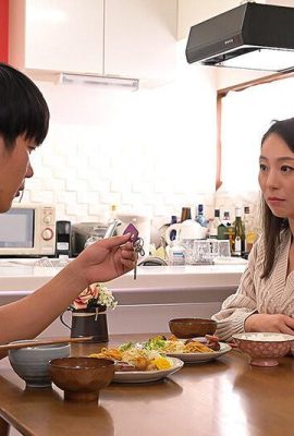 Tadokoro Yuri: Isteri yang cantik yang cantik yang diam -diam melakukan hubungan seks dengan orang lain untuk menggembirakan suaminya Tadokoro Yuri (21p)