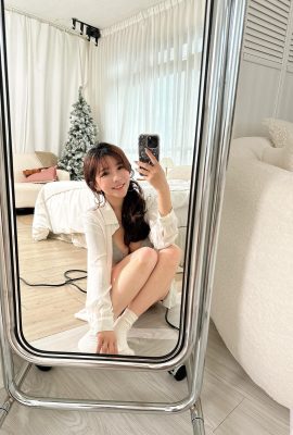 “Little ma tangtang_zhang wt” Keluk payudara yang berisi sangat menarik (23p)