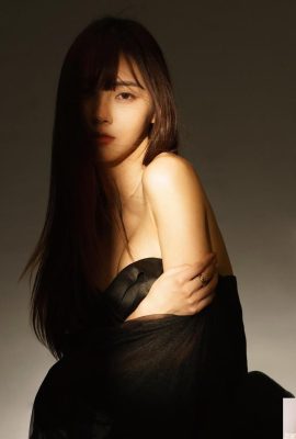 “Sharon_chen” menunjukkan pemandangan yang indah dan indah dengan perkembangan yang baik (22p)