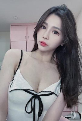 “Zhuzhu” sangat langsing dan langsing dan langsing dan semakin panas semakin banyak anda melihatnya (16p)