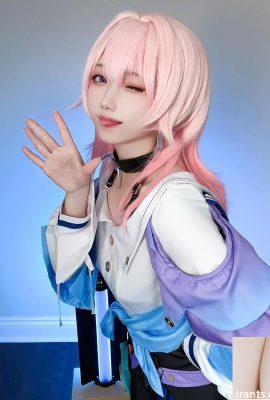 Karya seni yang sangat popular dari Coser “Aya” Walking (10p)