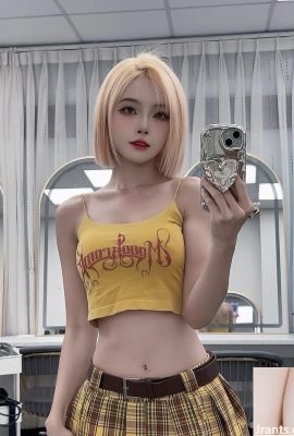 Tokoh langsing sangat menggoda bahawa “momo” dan kulit yang adil saling melengkapi (10p)