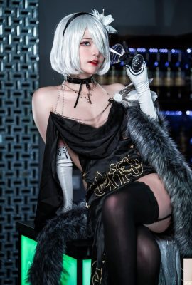 coser”Juyi” sangat menggoda untuk memakai pelbagai pakaian (10p)