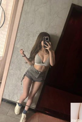 Dewi yang indah “Mina” tidak terkalahkan dan tersenyum dan mencairkan hati anda (10p)