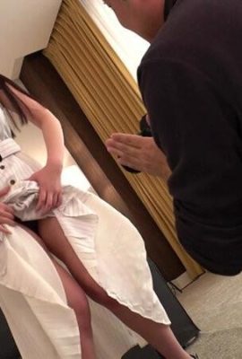 Kitano Mina: Pelakon AV dan individu yang diam -diam bertulis yang bergelora di bilik tertutup dan menggoda pussy dia dengan bisikan ceramah kotor … (21p)