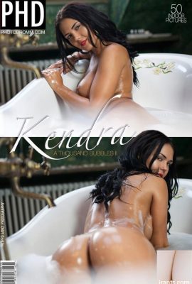 (Photodromm.com) (2016-04-18) Kendra-Seribu Bubbles II