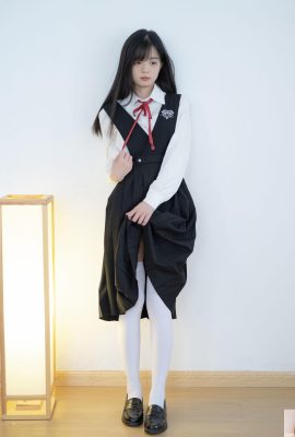 (Badan Manusia Model Kebangsaan) “Pakaian Mengikat” Xike (124p)