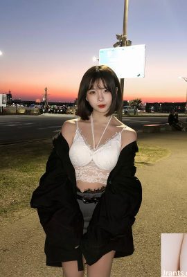 Rambut pendek dan gadis cantik “” Mata yang indah dan cantik sangat menggoda (10p)