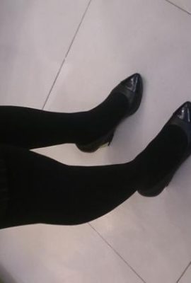 Silks hitam ada di sini untuk melaporkan lagi! (46p)