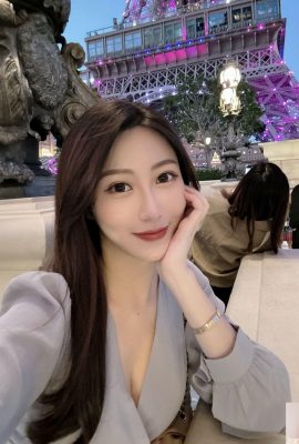 Tokoh teratas “Rao Fangqing” mempunyai depan yang menonjol dan belakang curvy, yang terlalu menggoda (10p)