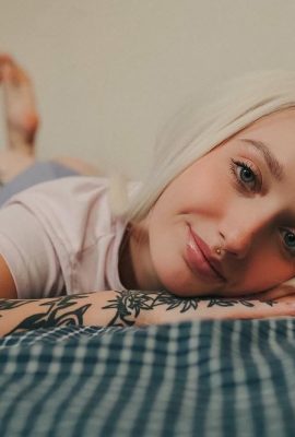 (Suicide Girls) Jun 01, 2025 – Thelolaboop – Mata Bilik Tidur (42p)