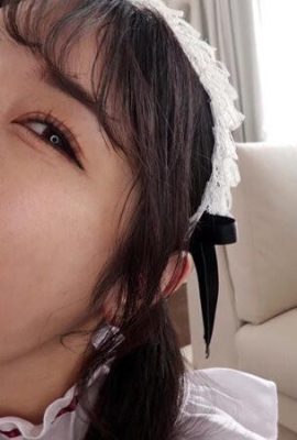 Onosaka Yuika: (4k) Payudara yang cantik dan pantat cantik … pembantu rumah yang cantik dengan rambut hitam panjang dan kulit yang saksama tersenyum … (21p)