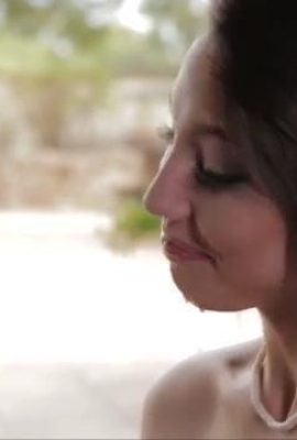 Tidak cukup untuk meniduri nyonya rumah, dan anda perlu melepaskan pembantu rumahnya (19p)